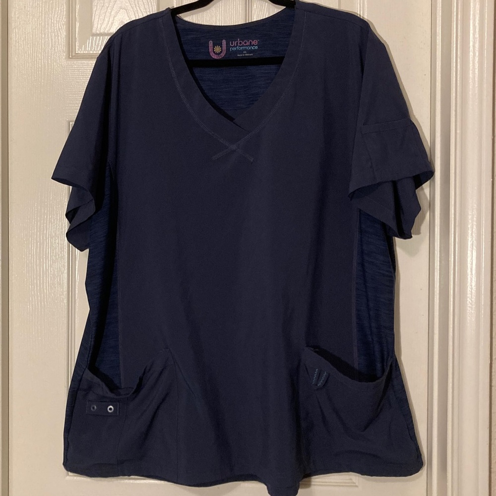 BOGO Urbane scrub top size 3x